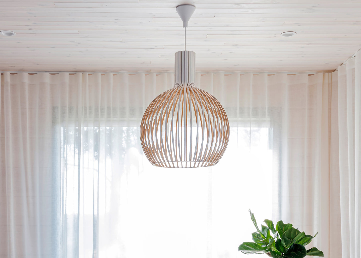 Octo 4240 Pendant - White by Secto Design