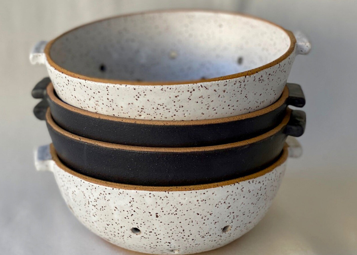 Byun Ceramic Colander Black