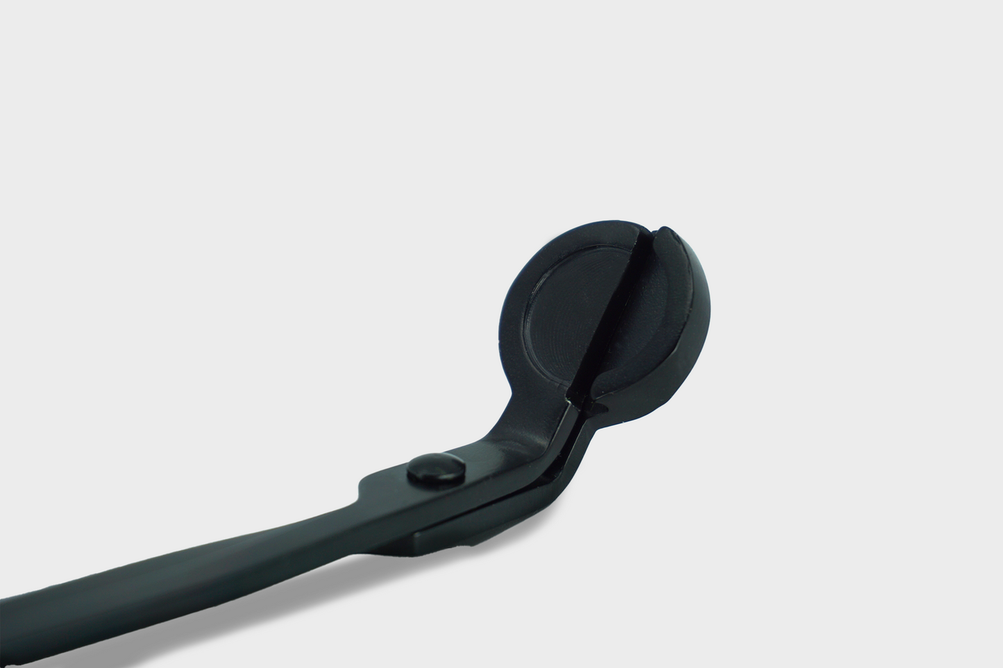 Close up of a Hetkinen Wood Wick Trimmer black.