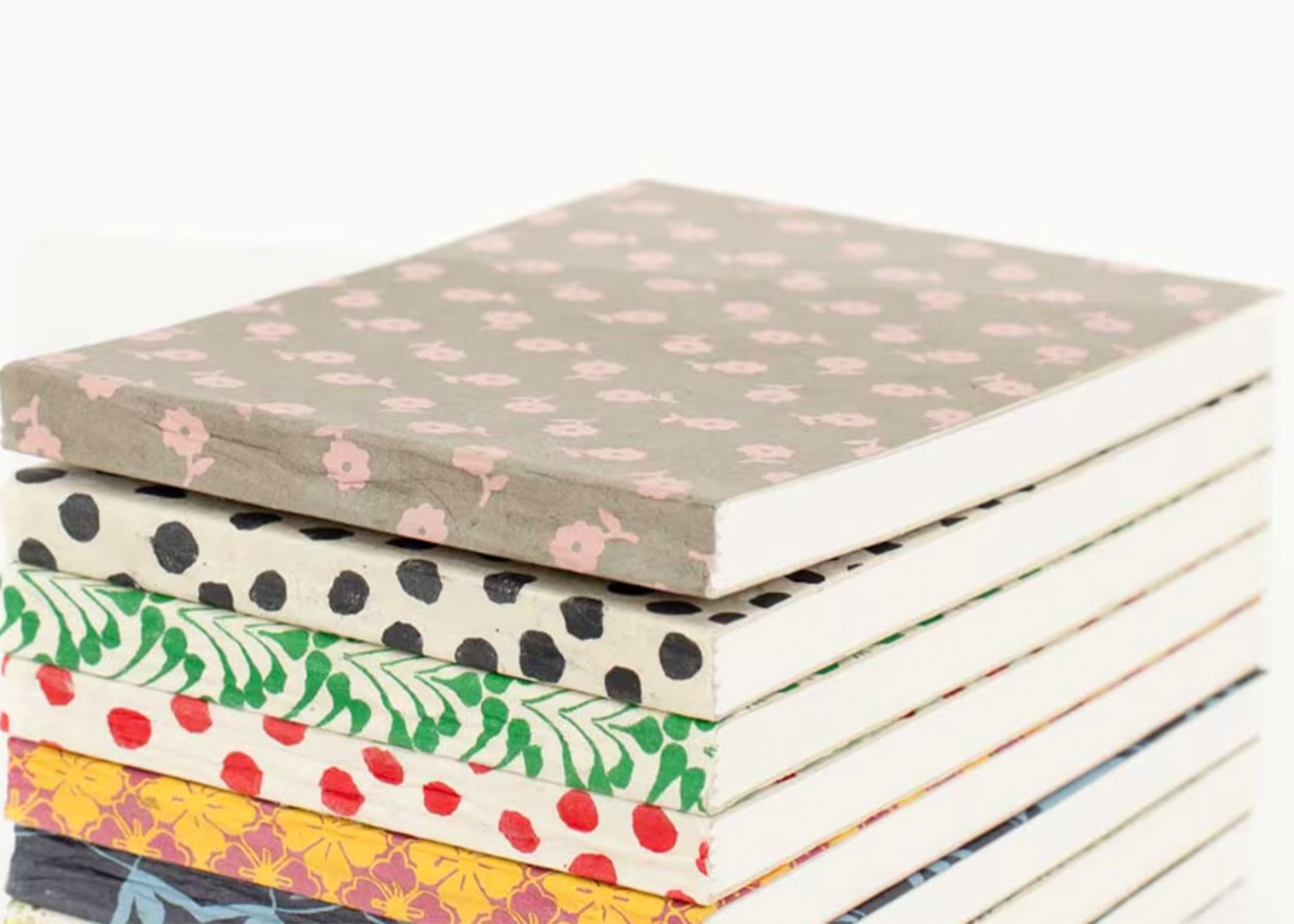 
                  
                    LITTLE FLOWER Notebook
                  
                