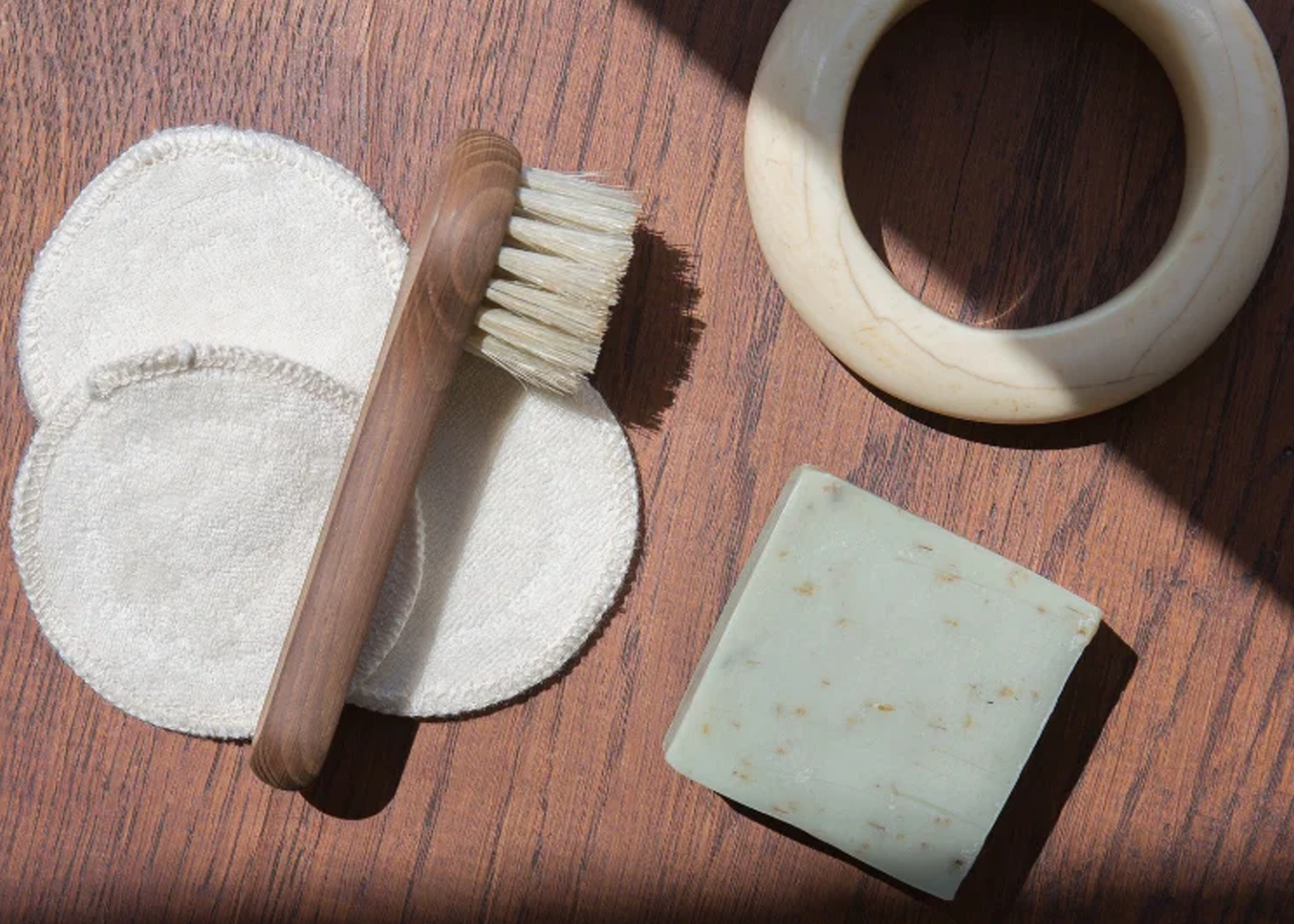 
                  
                    Face Cleansing Brush
                  
                
