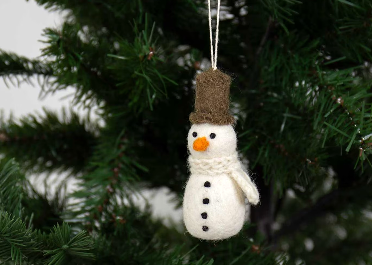 
                  
                    SNOWMAN WITH TOPPER Ornament
                  
                