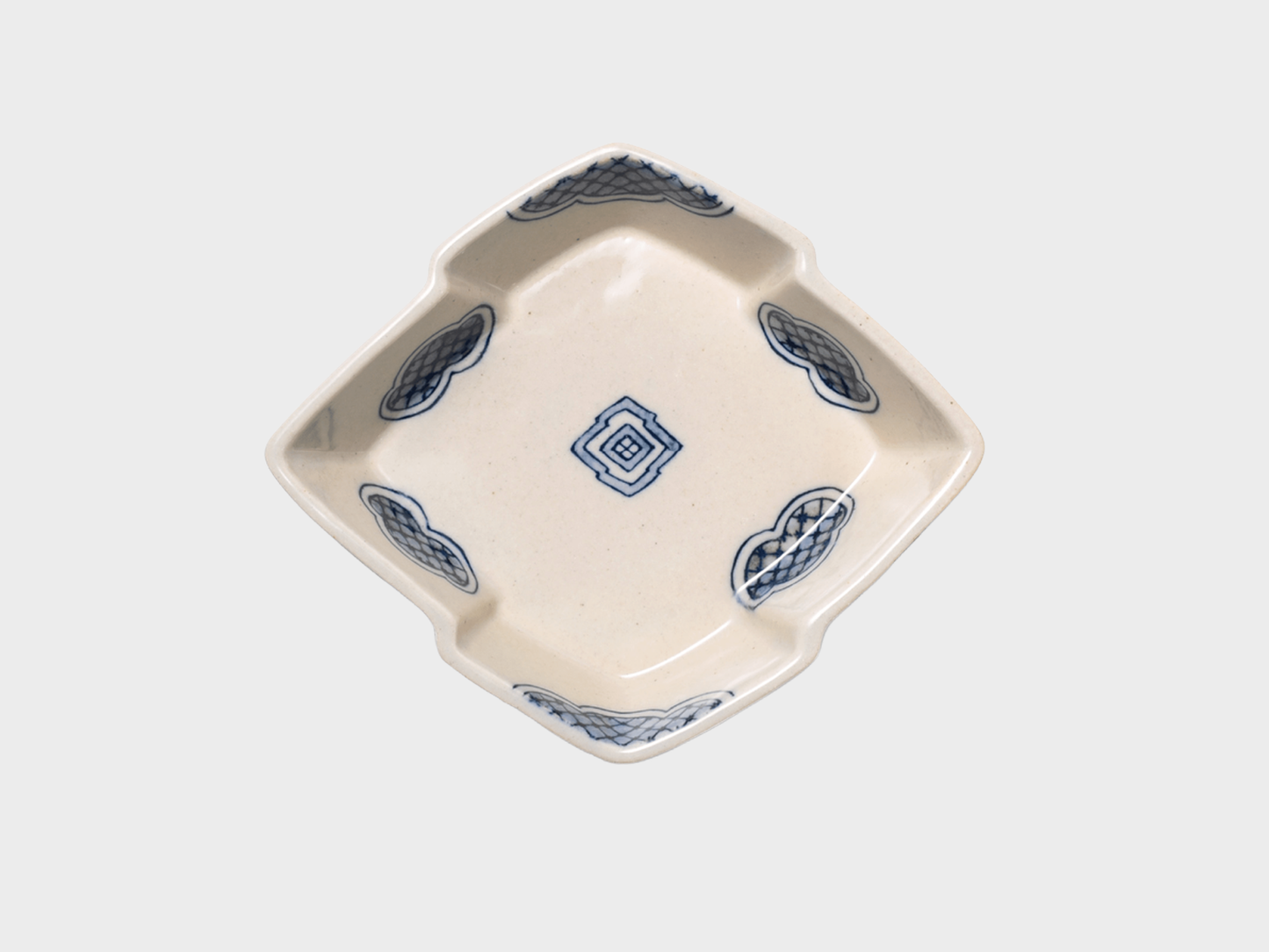 
                  
                    Matsukawabishi Bowl
                  
                