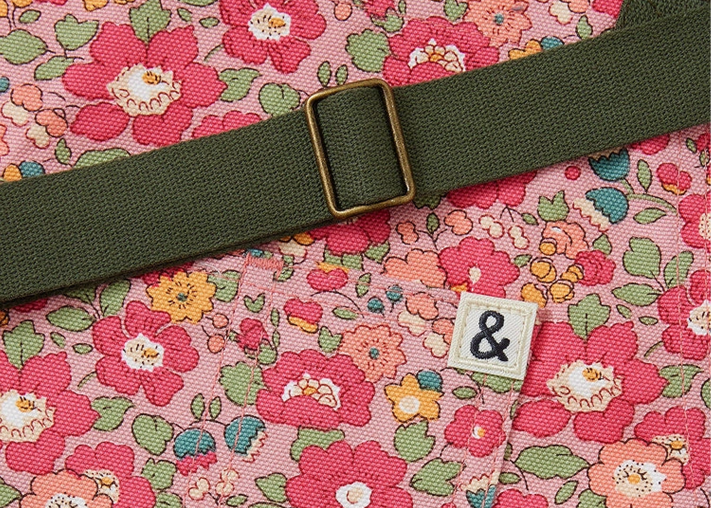 
                  
                    Cropped Essential Apron
                  
                