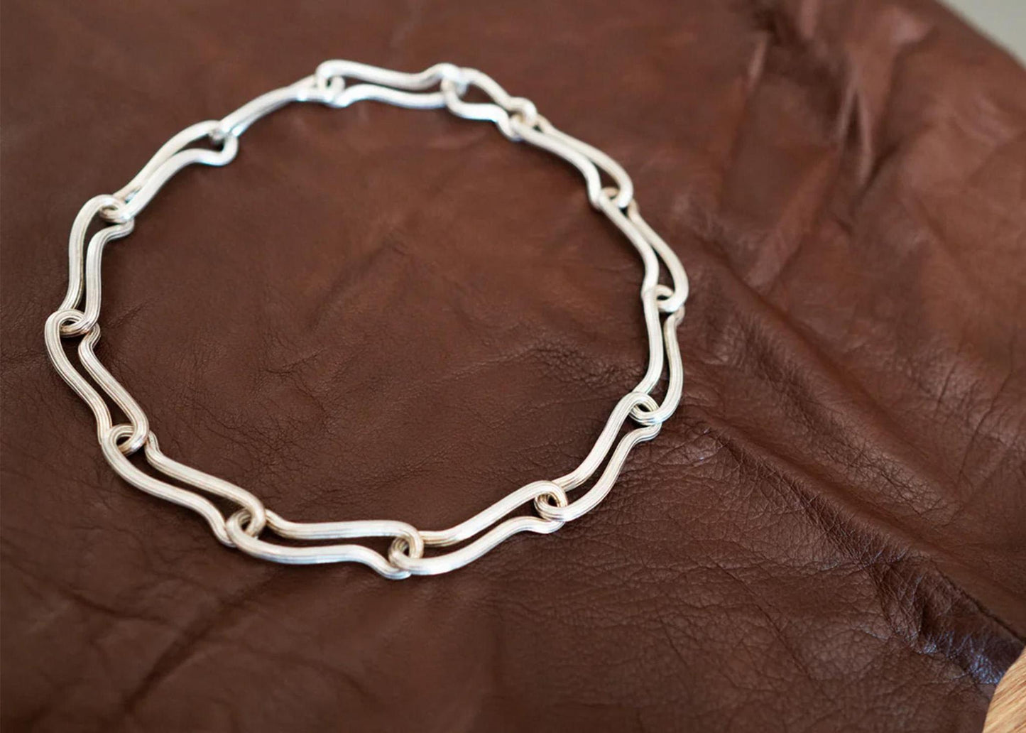 
                  
                    De la mer Necklace
                  
                