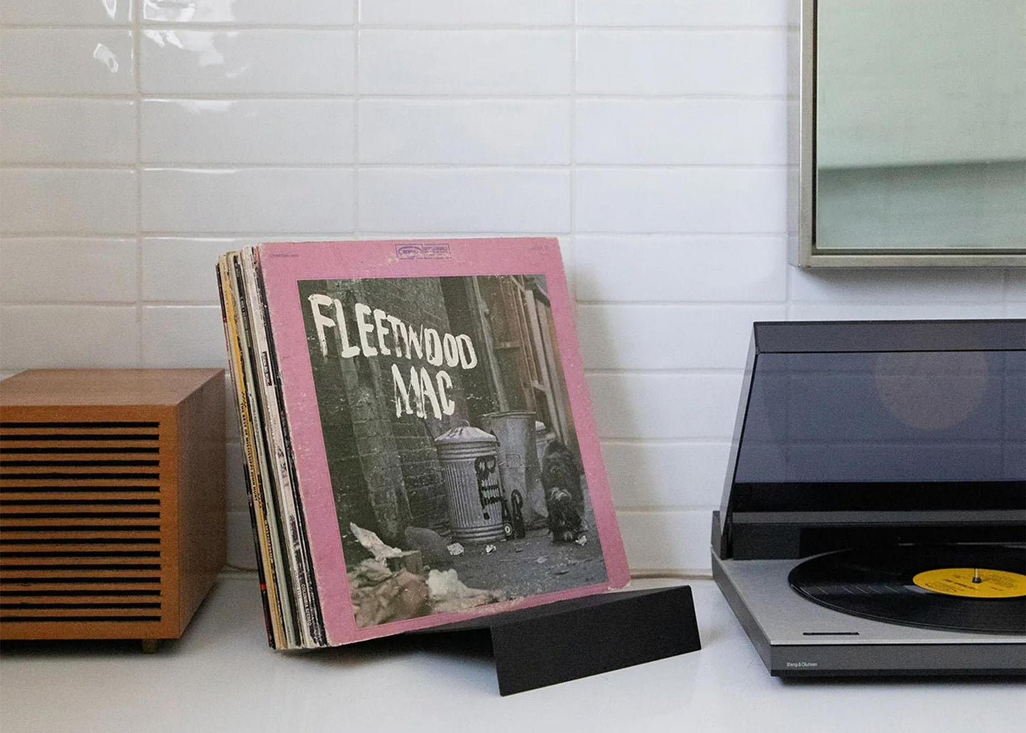 
                  
                    LP Stand
                  
                