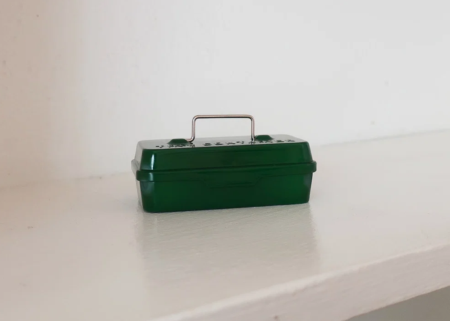 
                  
                    Tiny Container
                  
                
