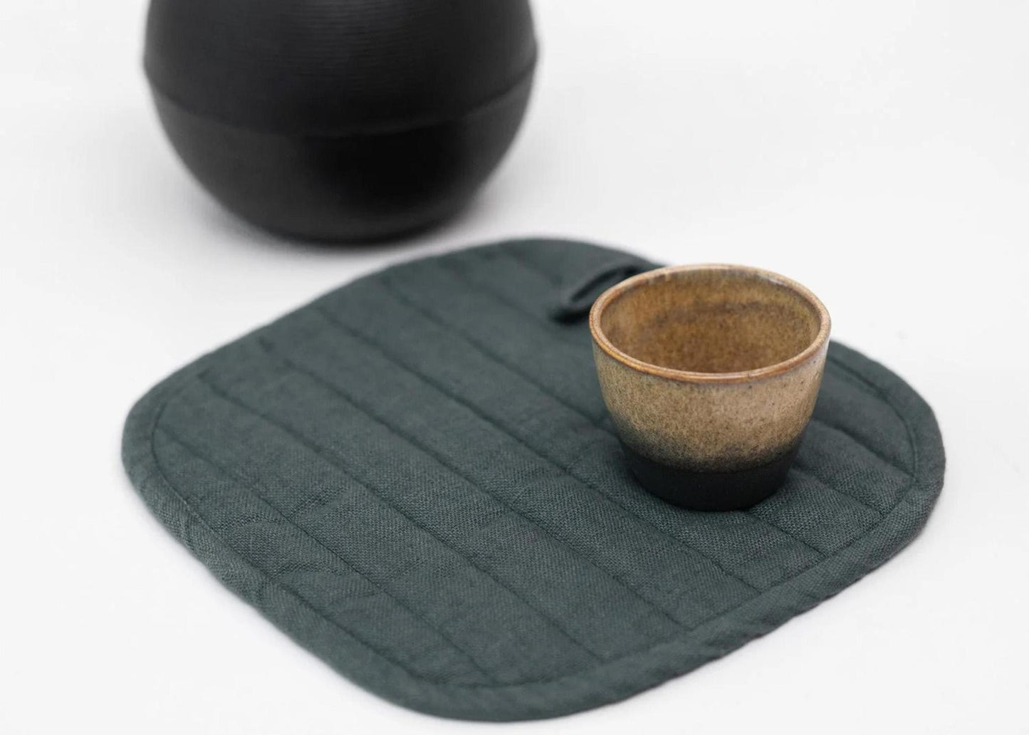 
                  
                    Linen Pot Holder
                  
                