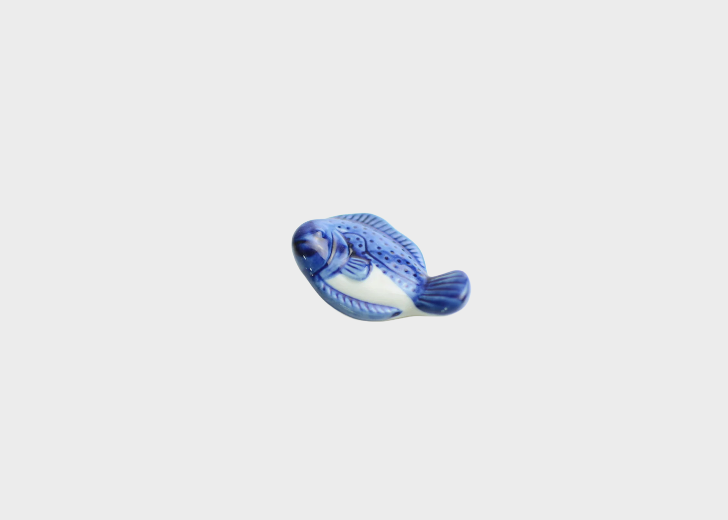 
                  
                    Gohobi Fish Chopstick Rest
                  
                