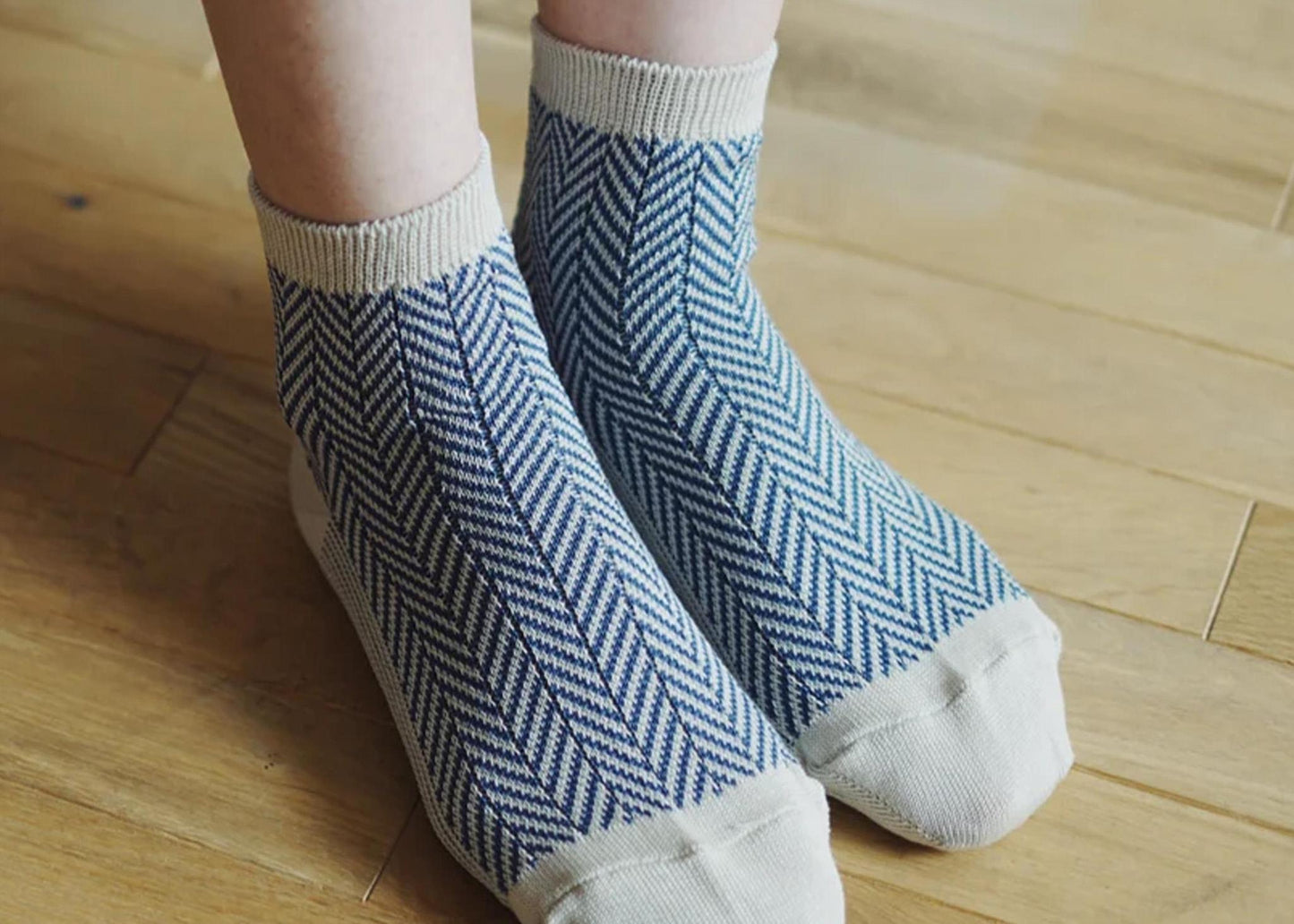 
                  
                    Giza Cotton Herringbone Socks
                  
                
