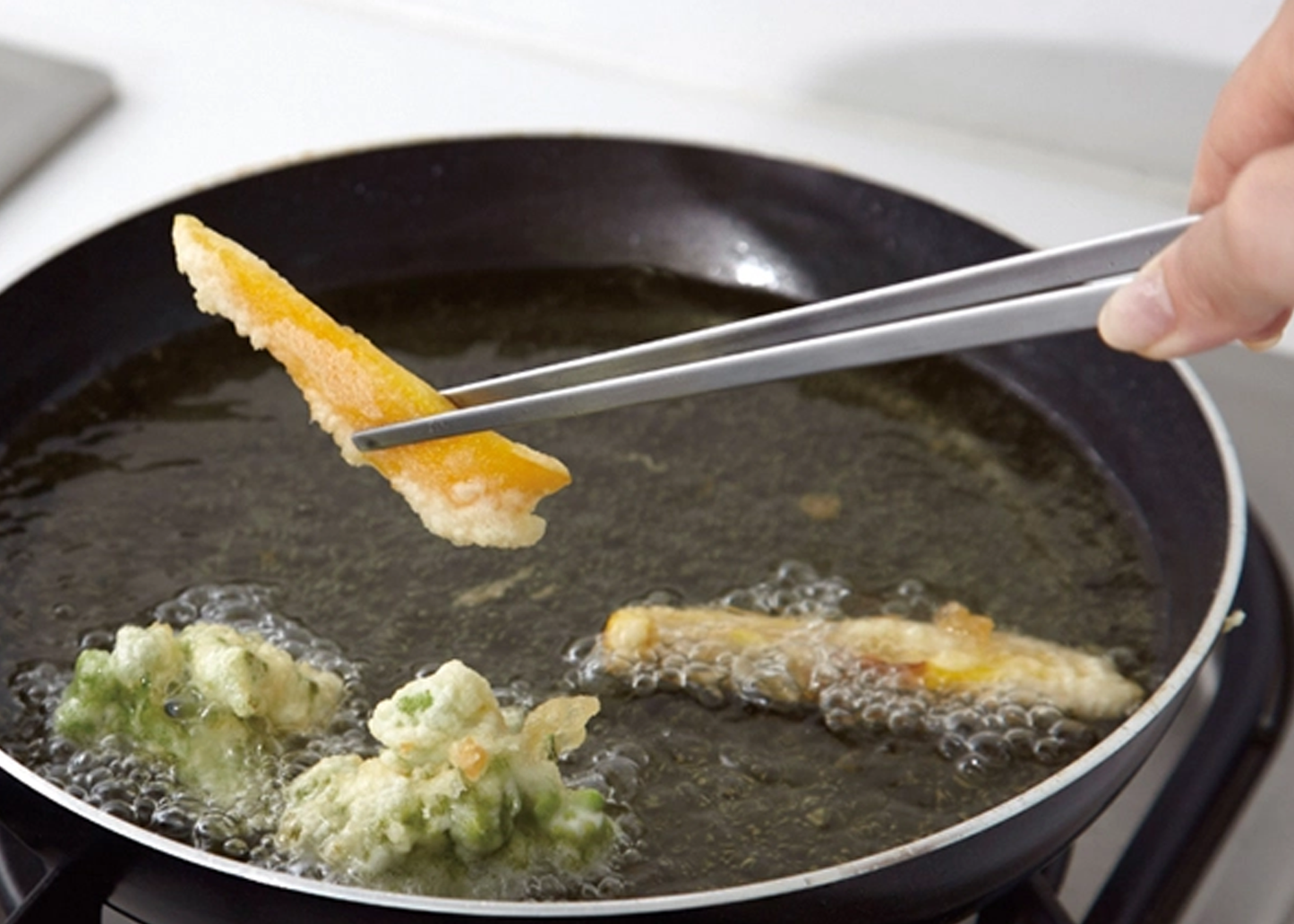 
                  
                    Saibashi Tongs
                  
                