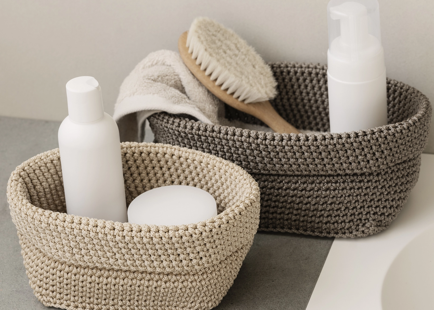 
                  
                    Tela Crochet Basket
                  
                