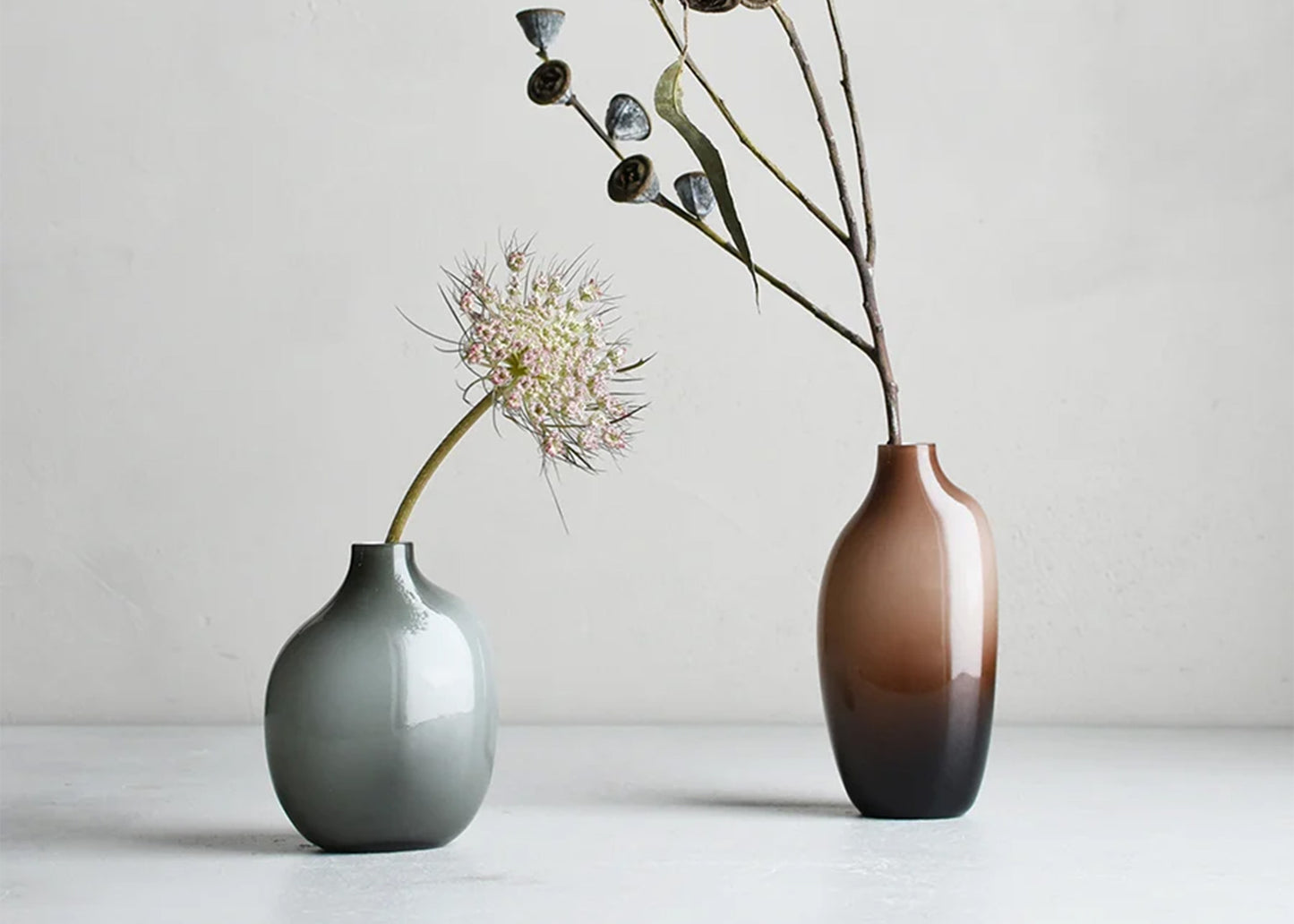
                  
                    SACCO Vase 02 Gray
                  
                