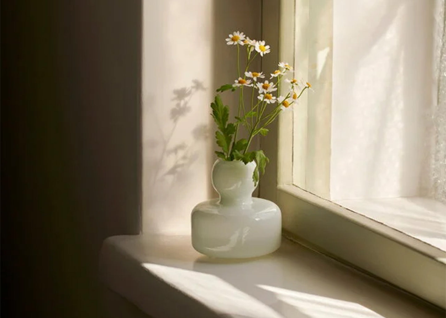 Flower Vase Foam/White by Marimekko