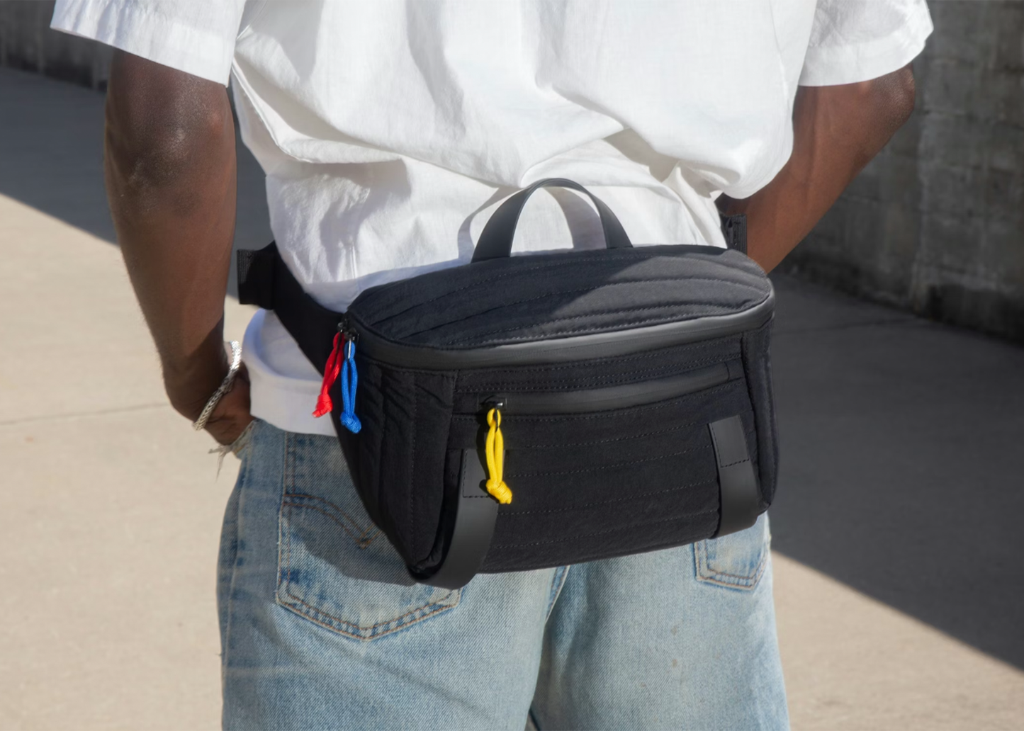 
                  
                    Arris Sling
                  
                