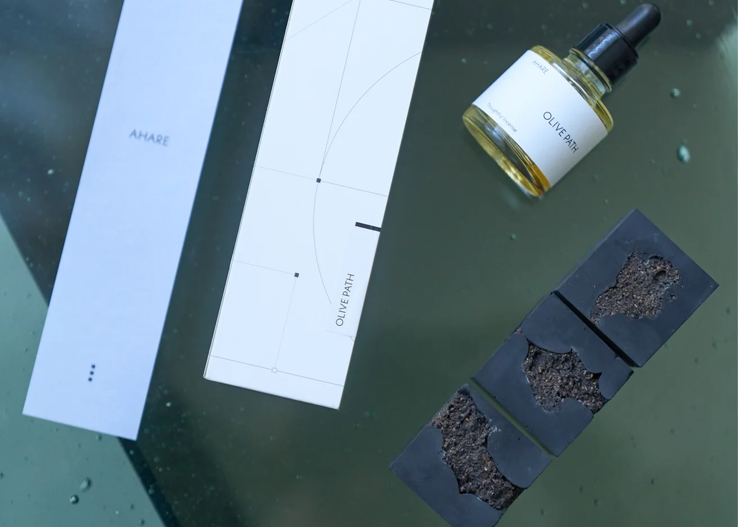 
                  
                    AHARE 3 Cube Diffuser and Scent
                  
                