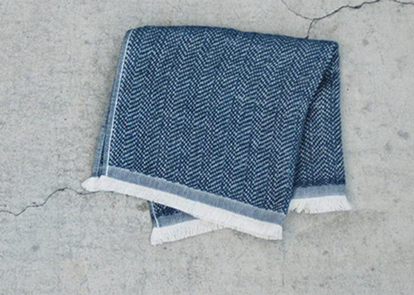 
                  
                    Herringbone Gauze Towel
                  
                