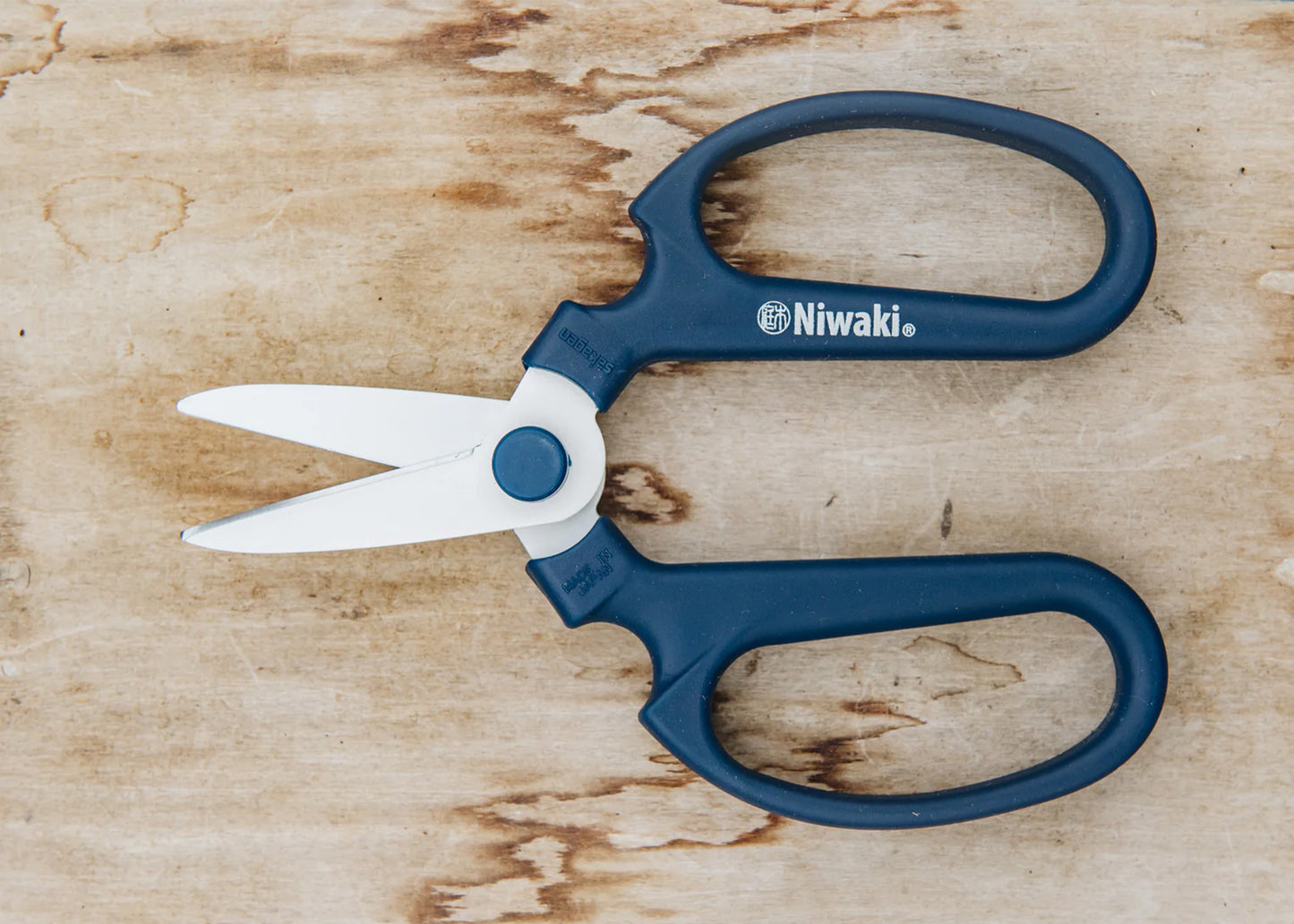 
                  
                    Sakagen Flower Scissors 180mm Blue by Niwaki
                  
                