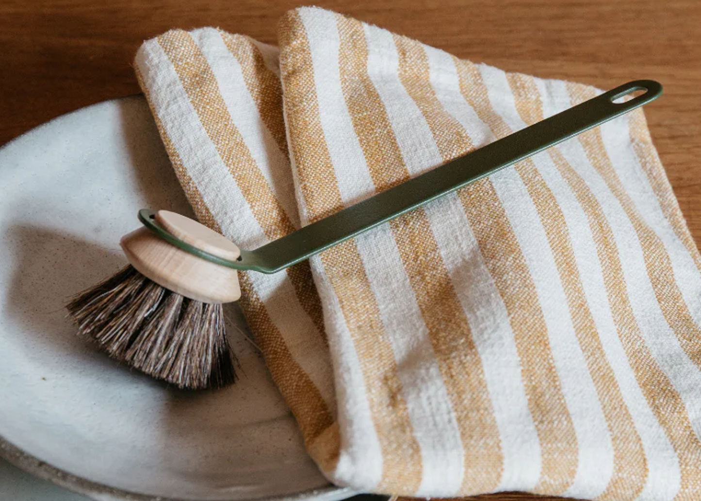 
                  
                    Super Dish Brush Handle
                  
                