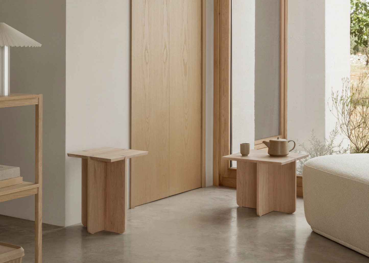 
                  
                    Engawa Minimalist Oak Side Table/Stool
                  
                