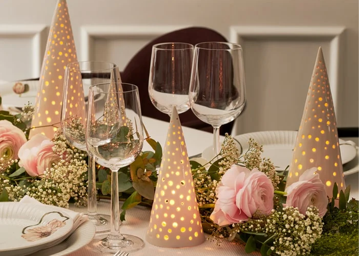 
                  
                    Nobili Tealight Holder
                  
                