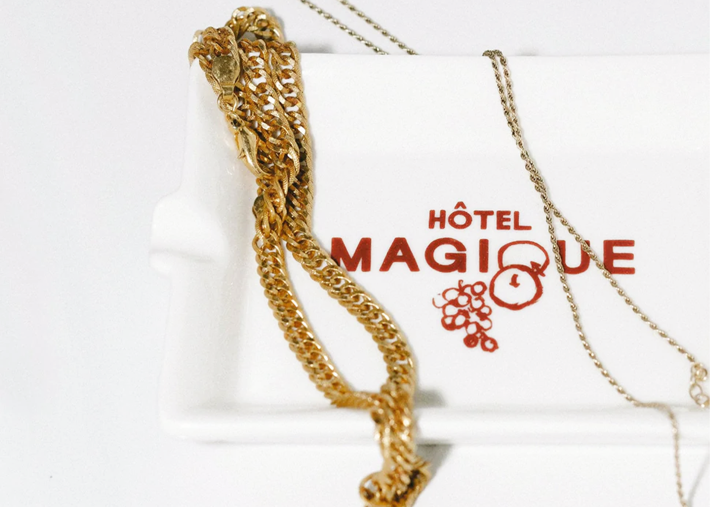 
                  
                    Magique Trinket Dish
                  
                