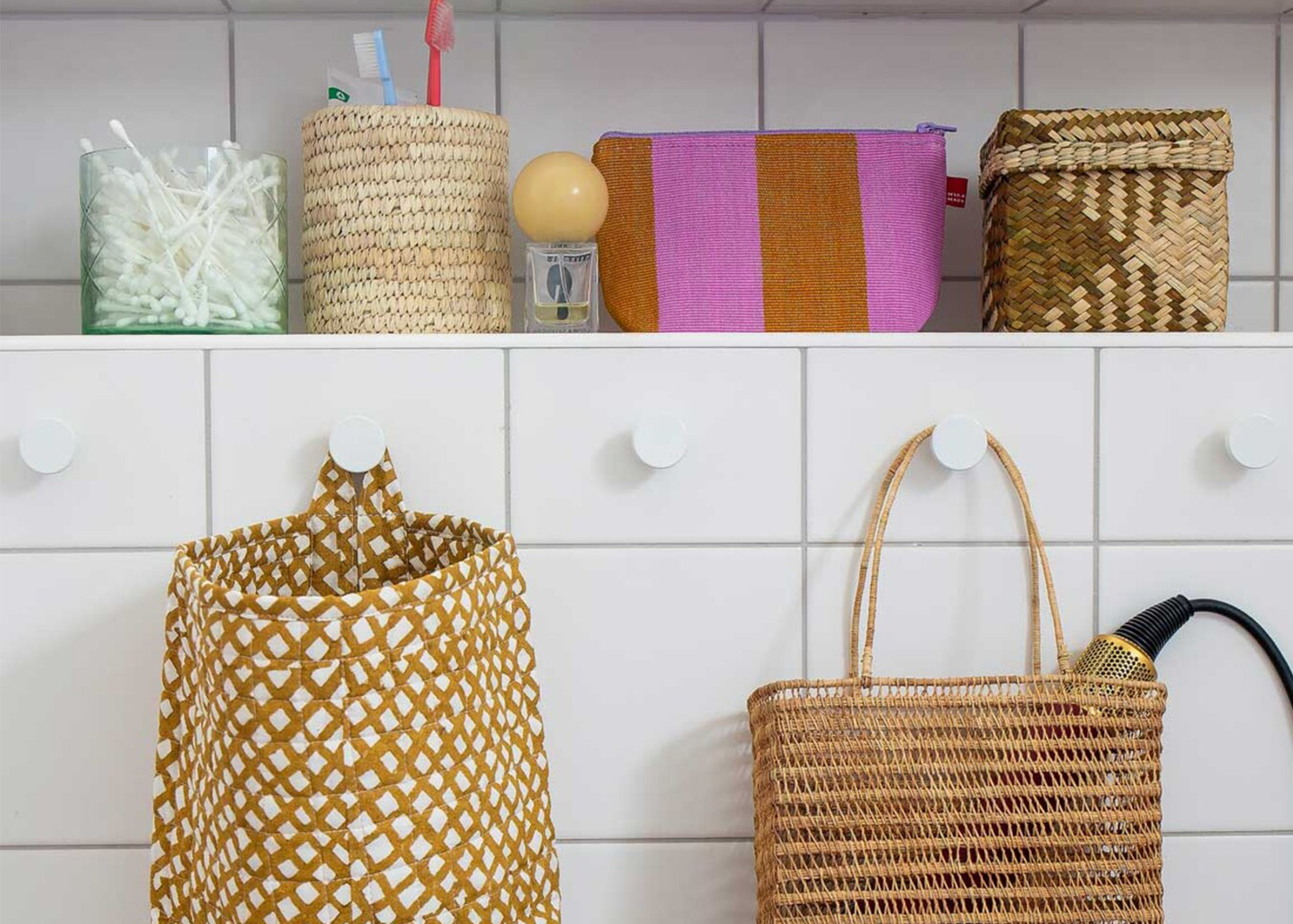
                  
                    LEIRE Toiletry Bag
                  
                