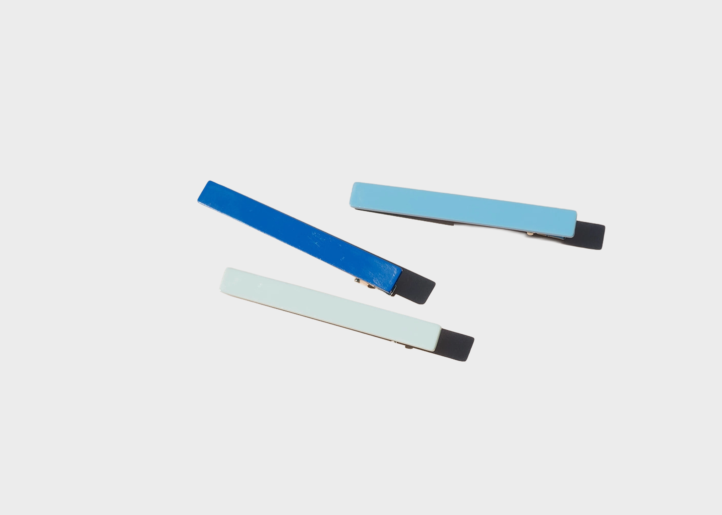 
                  
                    Evie Hair Clips
                  
                