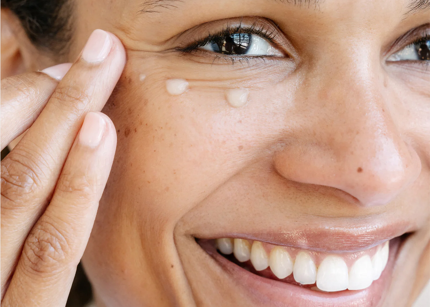 
                  
                    Sunny Start Eye Cream
                  
                
