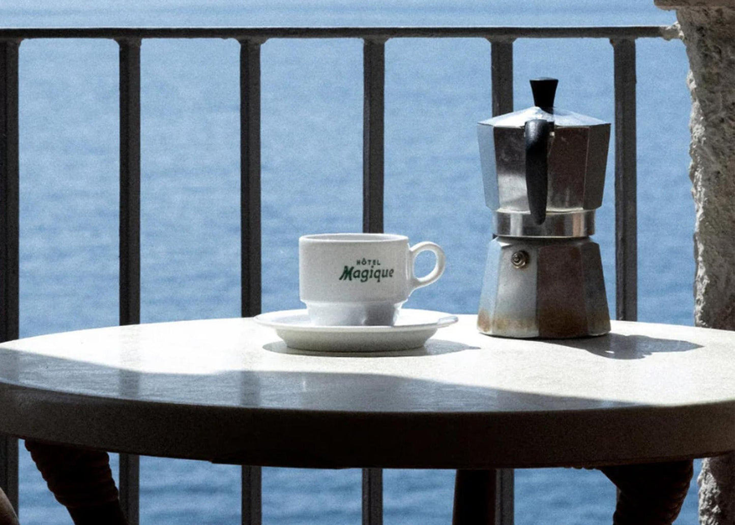 
                  
                    Magique Cup + Saucer
                  
                