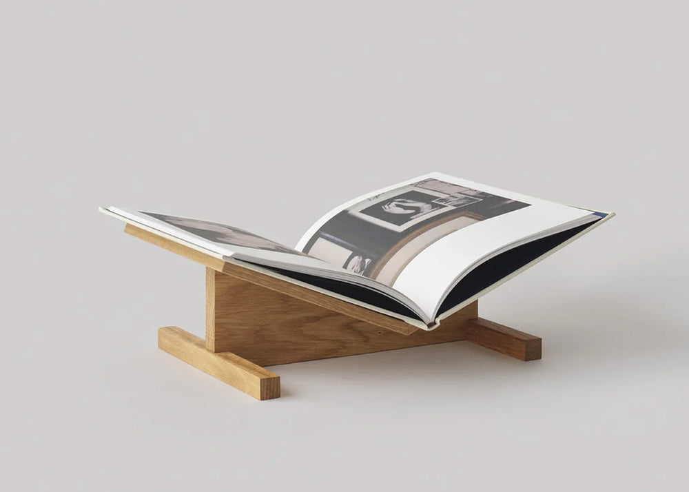 Page Bookstand New Mags