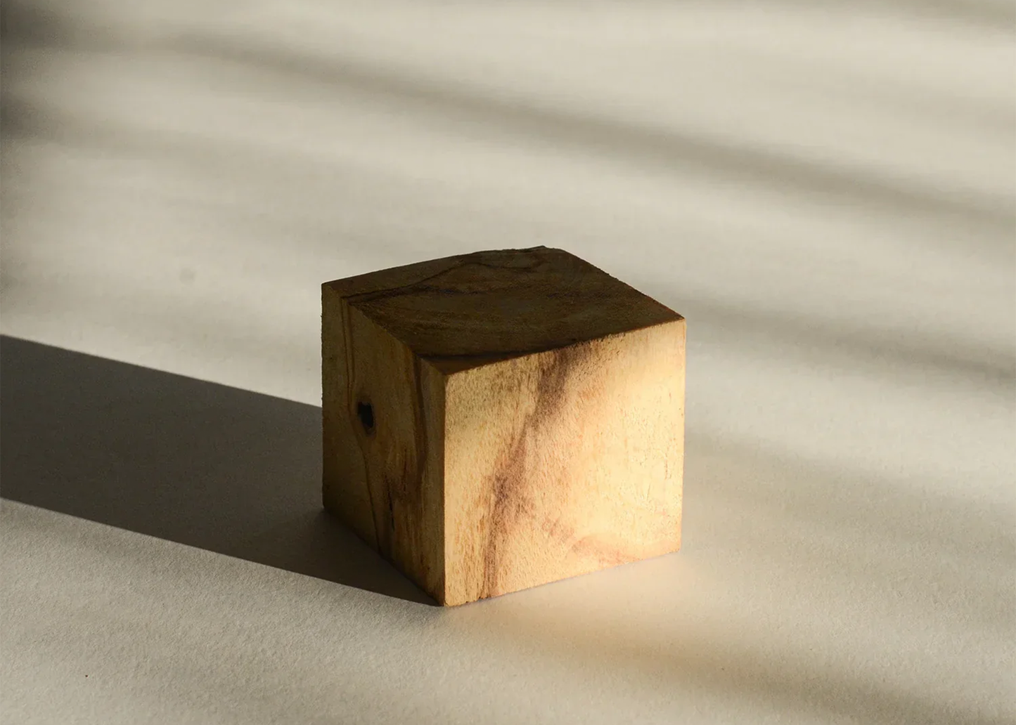 
                  
                    Wood Diffuser Cube with Oil
                  
                