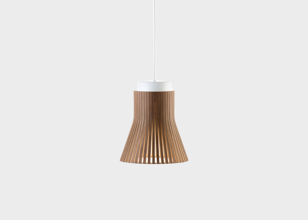 Petite 4600 Pendant - Walnut