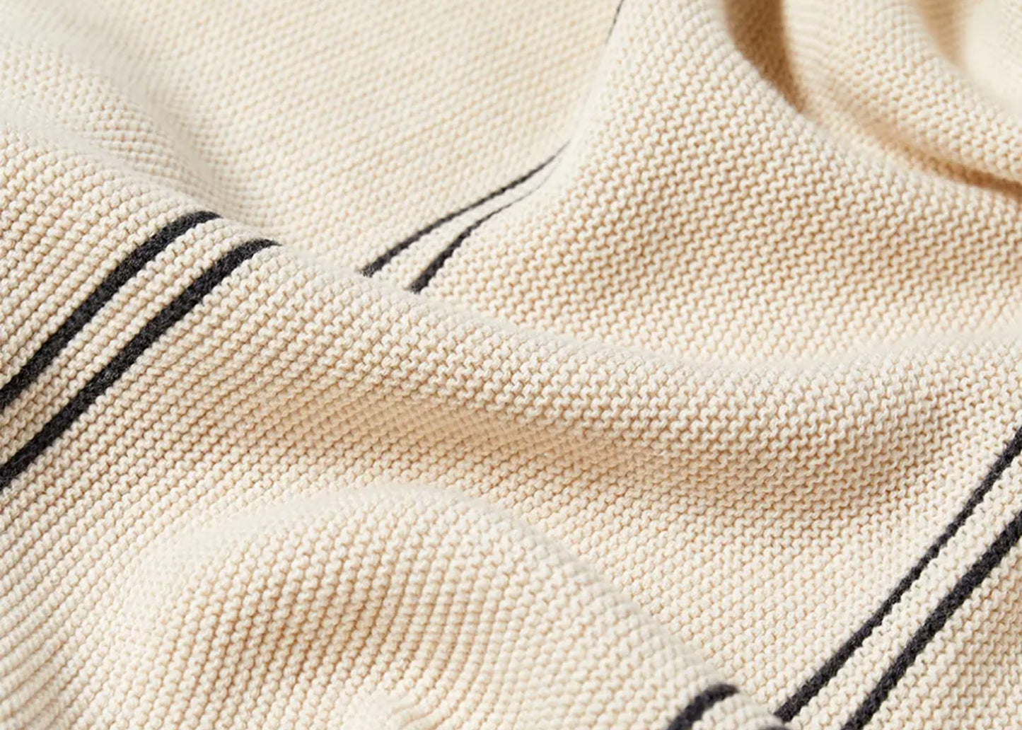 
                  
                    Blanket Rivi - Offwhite / Black
                  
                