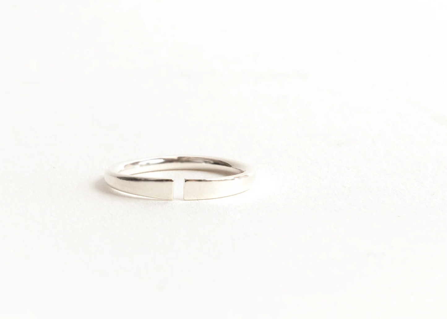 
                  
                    Slim Meridian Ring
                  
                