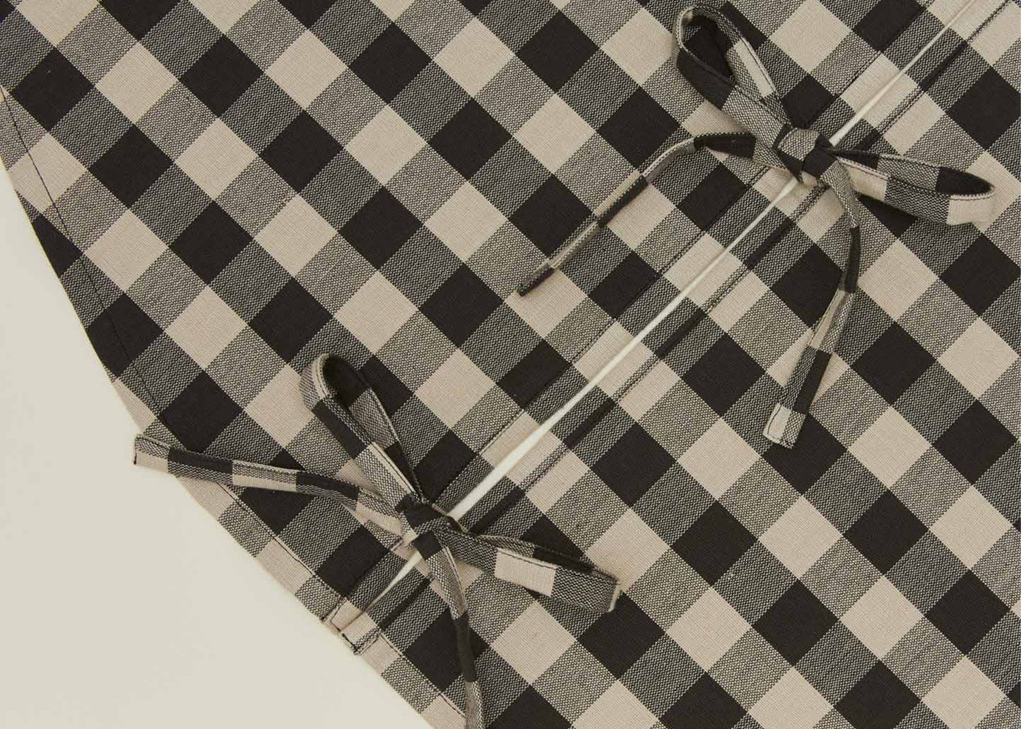 
                  
                    Essential Gingham Tree Skirt
                  
                