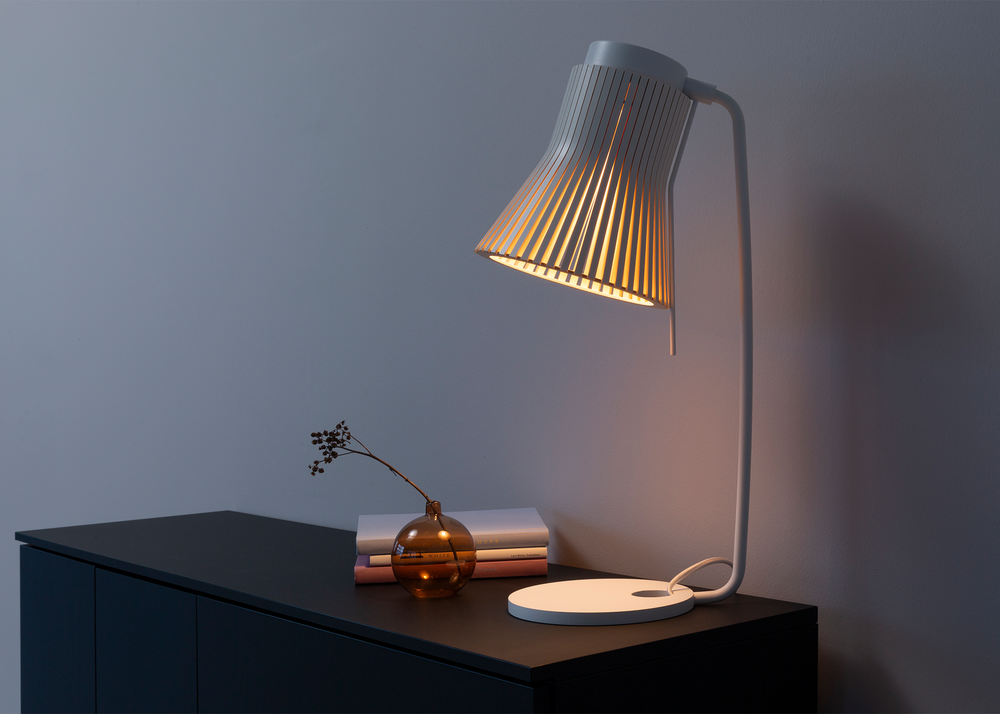 
                  
                    Petite 4620 Table Lamp - White
                  
                