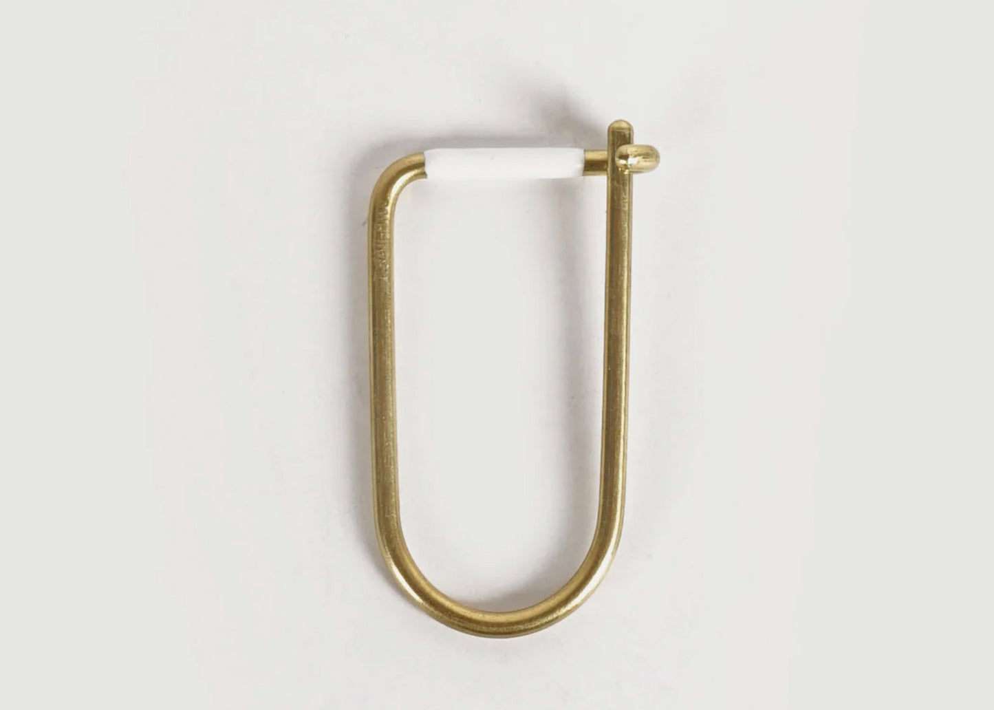 
                  
                    Wilson Keyring in white enamel
                  
                
