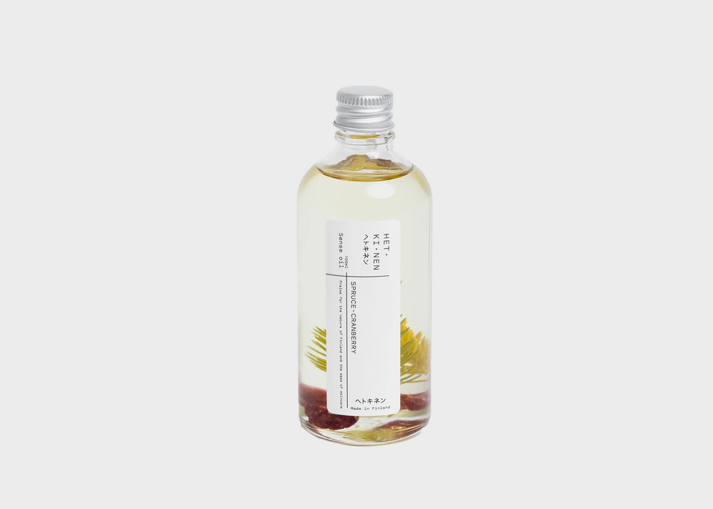 
                  
                    Hetkinen Sense Oil - Cranberry-Spruce bottle
                  
                