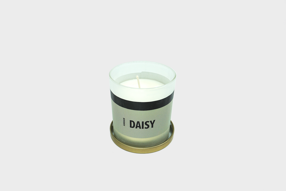 
                  
                    Daisy Candle
                  
                