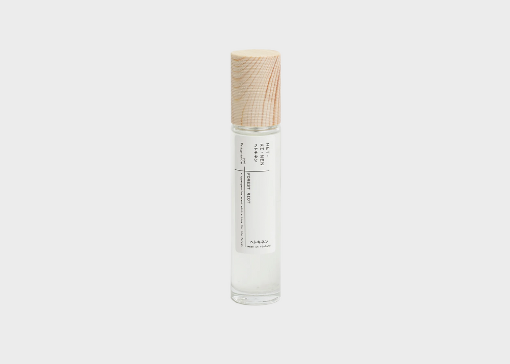 Hetkinen Body Fragrance - Forest Riot bottle with wooden lid