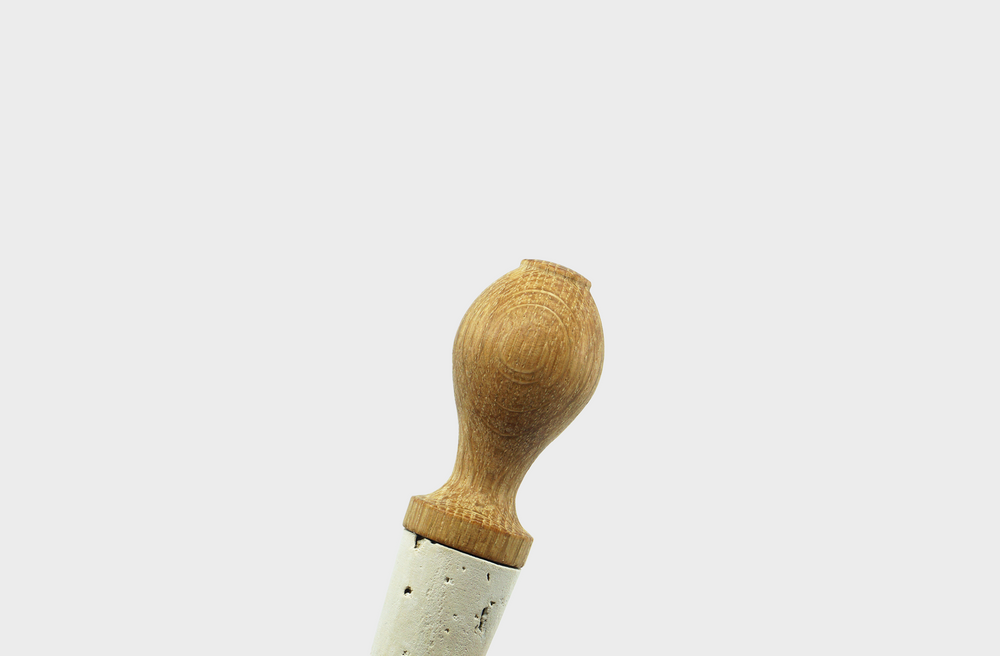 Oak Wine Stopper - Thumbnail 2